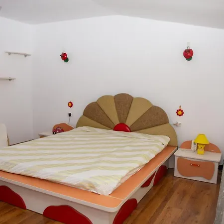 B&B Myr House